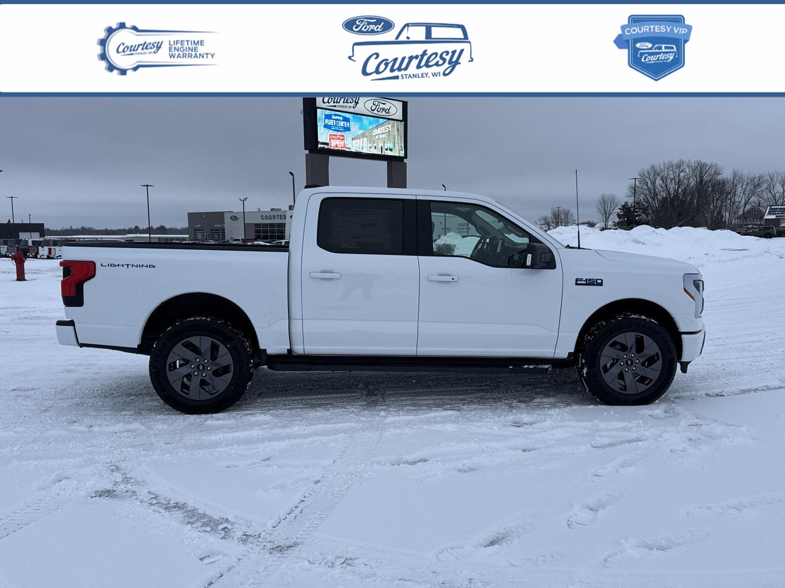 Oxford White 2025 Ford F-150 Lightning Flash SuperCrew AWD Pickup Truck All-Wheel Drive Automatic
