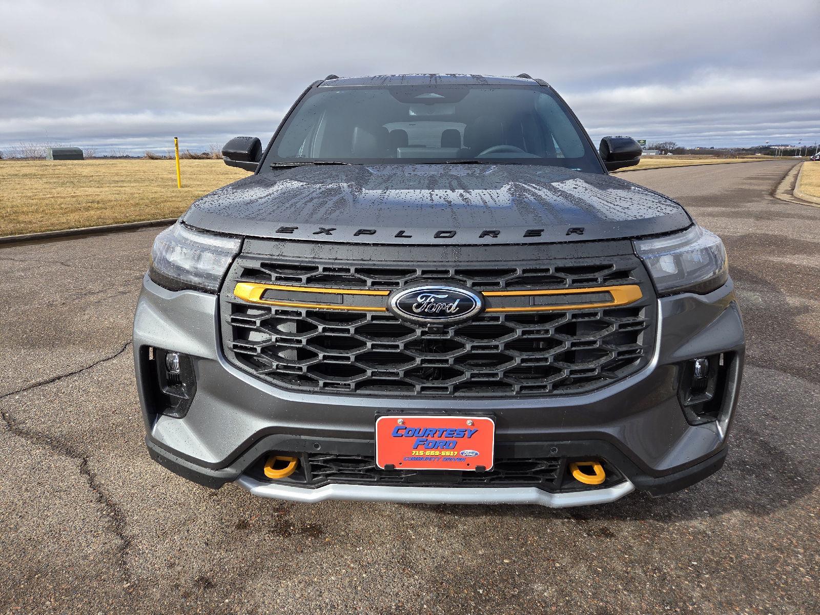 View vehicle photo 3