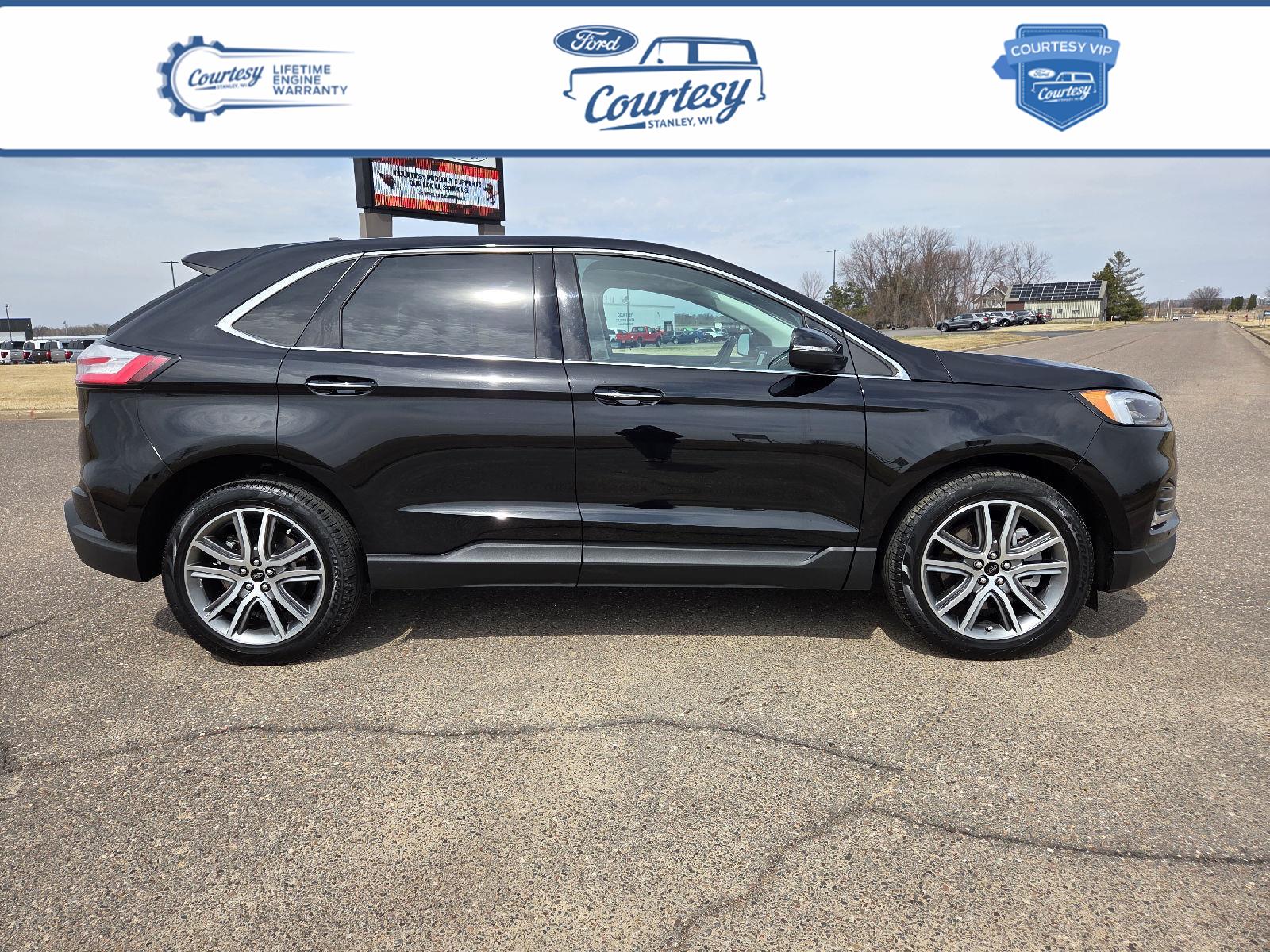 Agate Black Metallic 2024 Ford Edge SUV / Crossover All-Wheel Drive 8-Speed Automatic