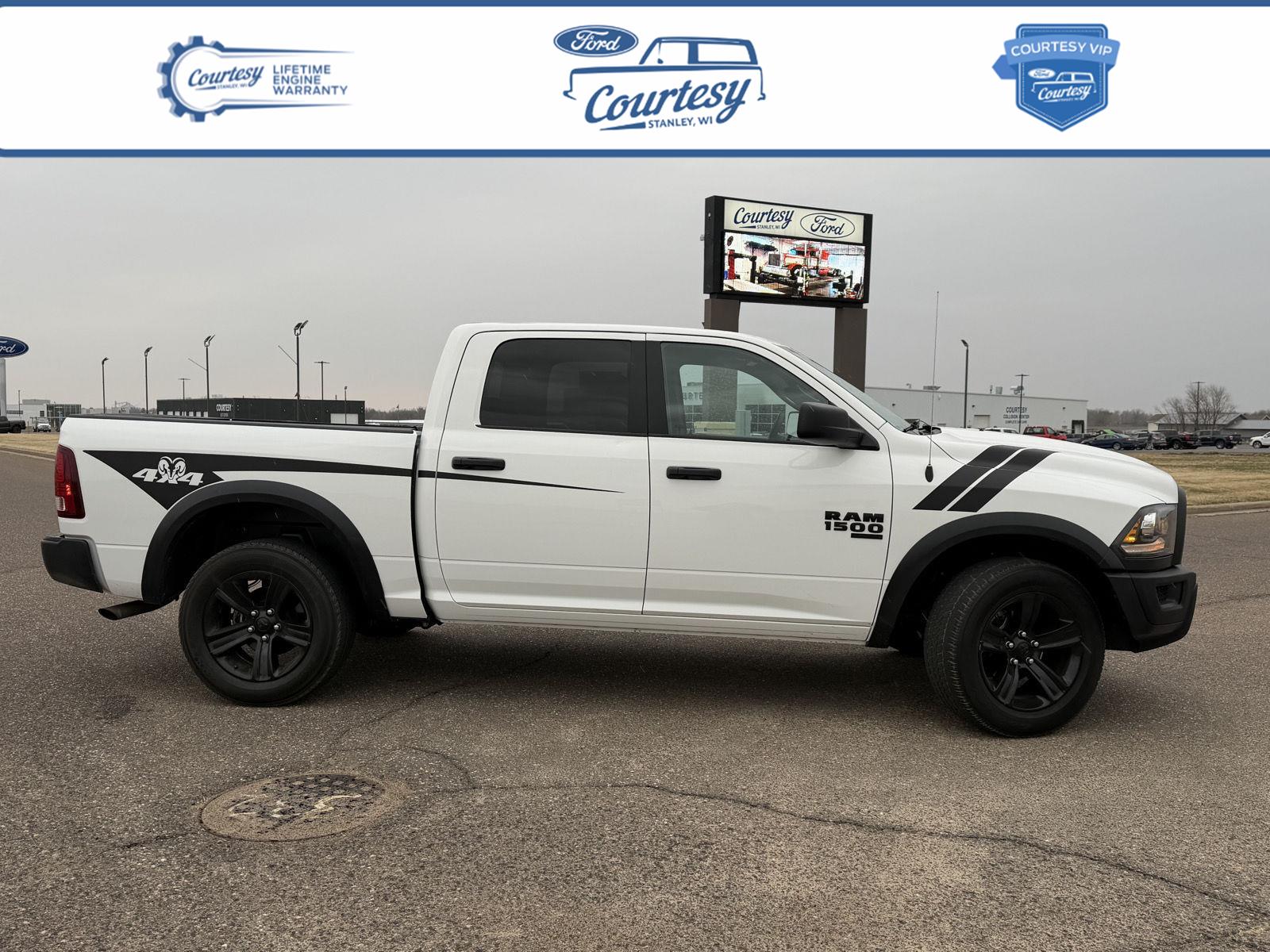 2024 RAM 1500 Classic Warlock Crew Cab 4WD