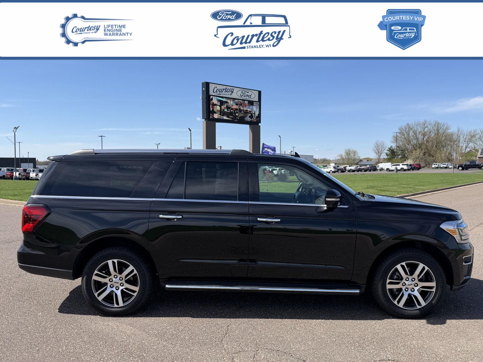Agate Black Metallic 2022 Ford Expedition MAX Limited 4WD SUV / Crossover Four-Wheel Drive Automatic