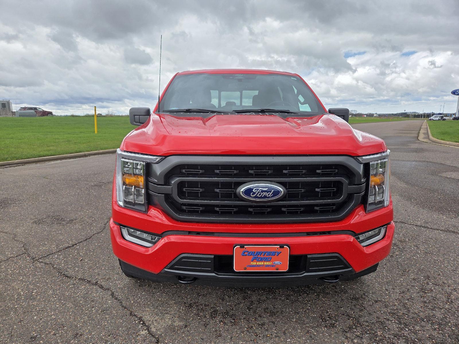 View vehicle photo 3