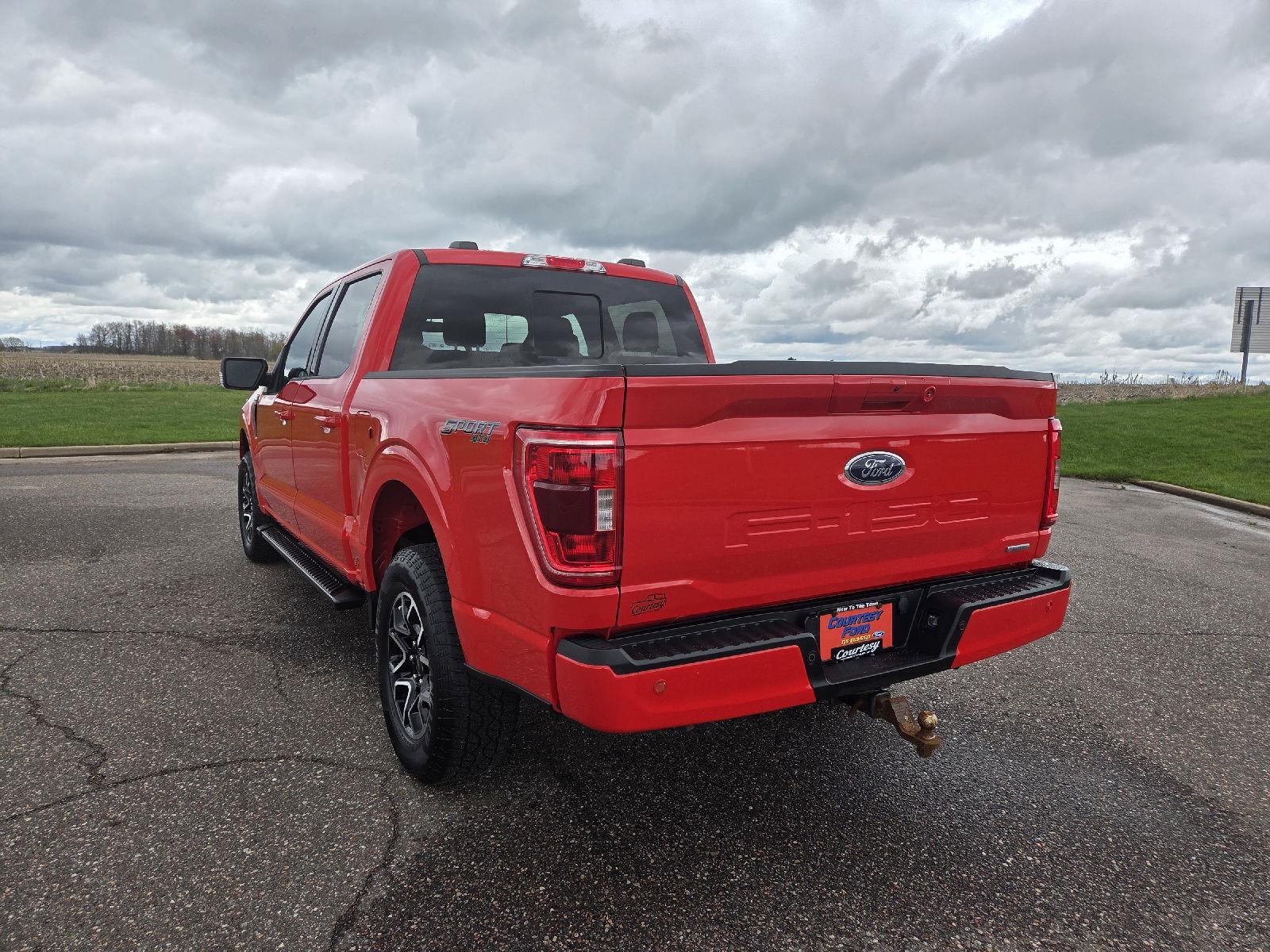 View vehicle photo 6