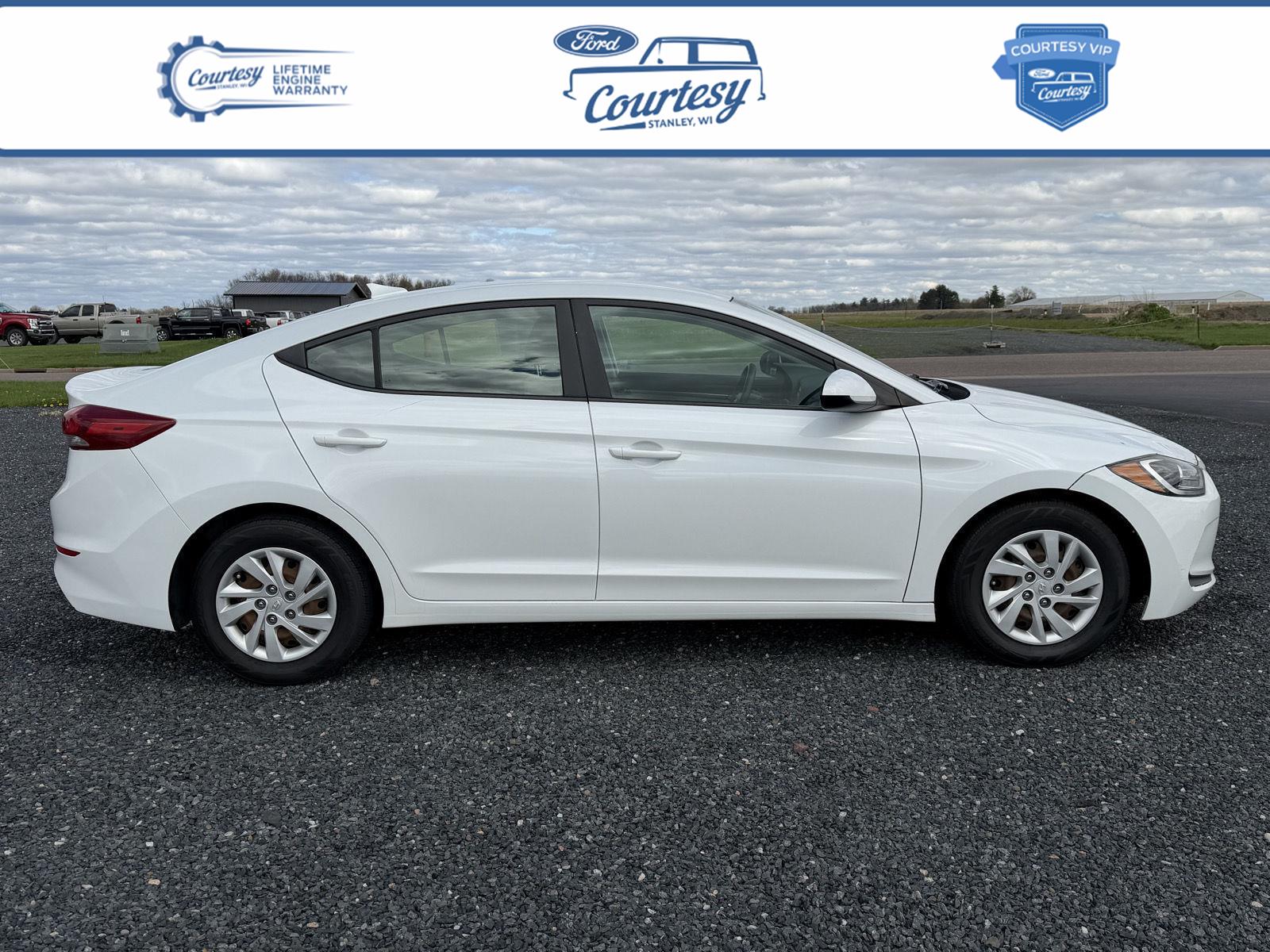 2017 Hyundai Elantra SE FWD
