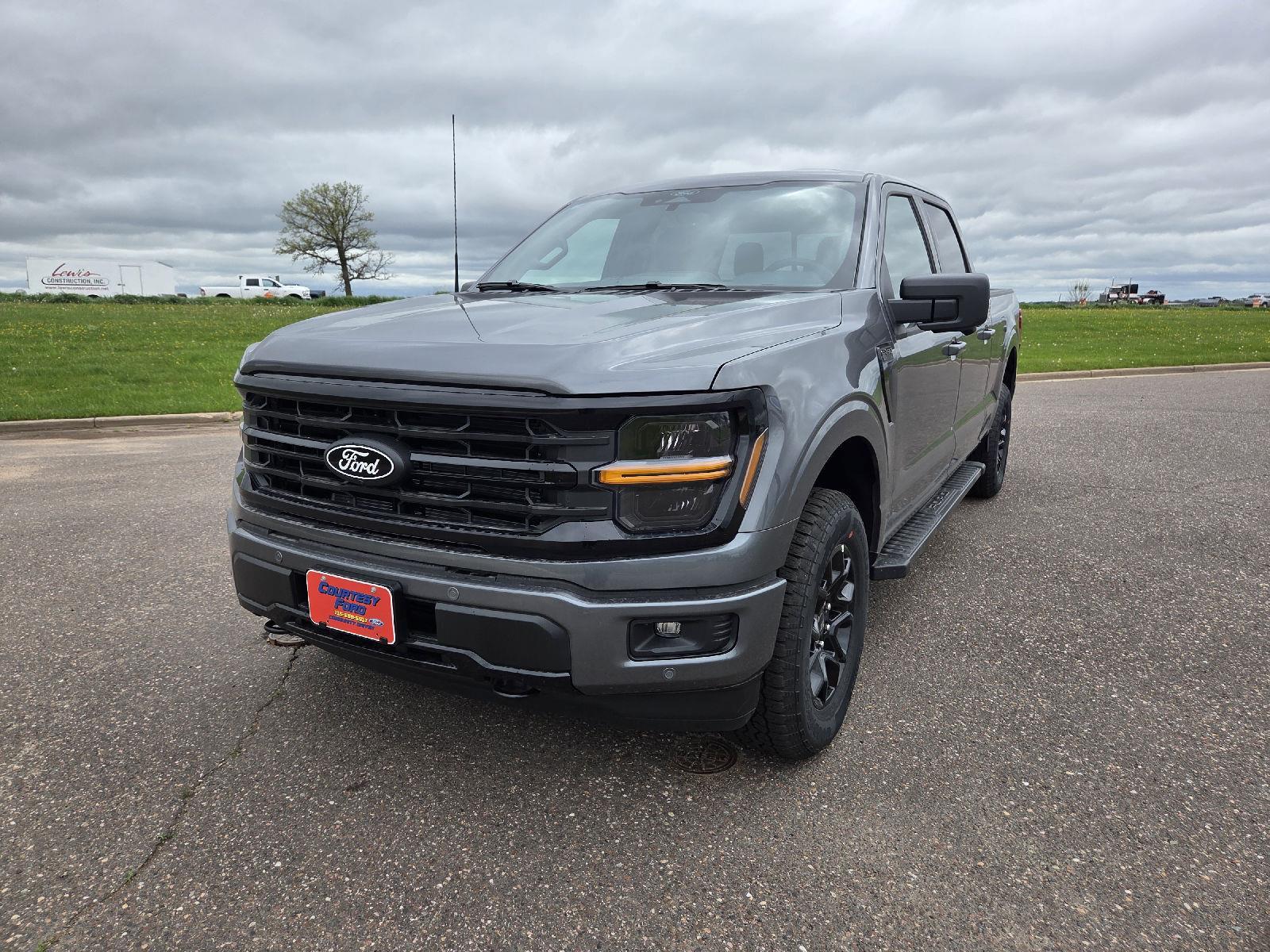 View vehicle photo 4