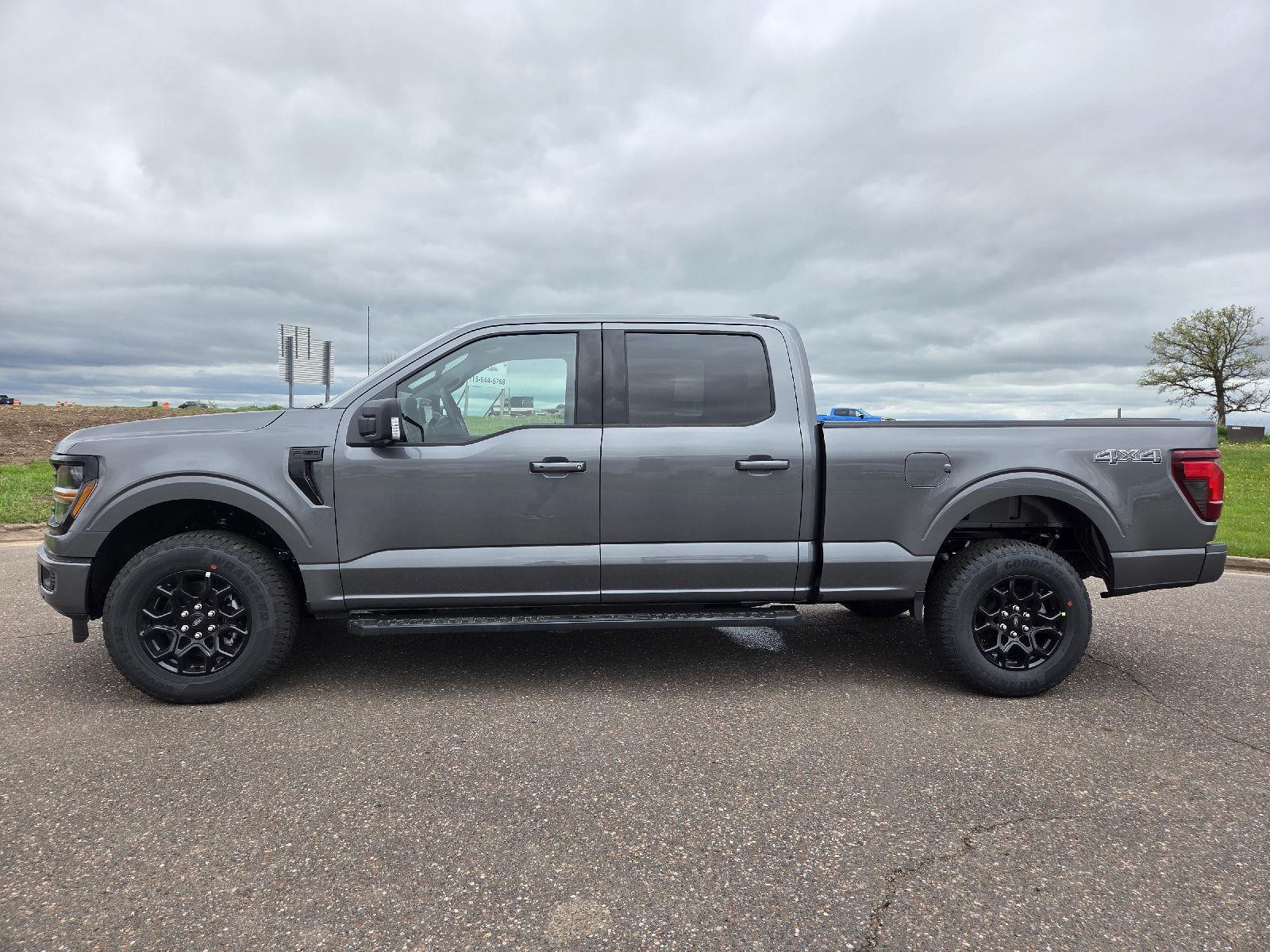 View vehicle photo 5