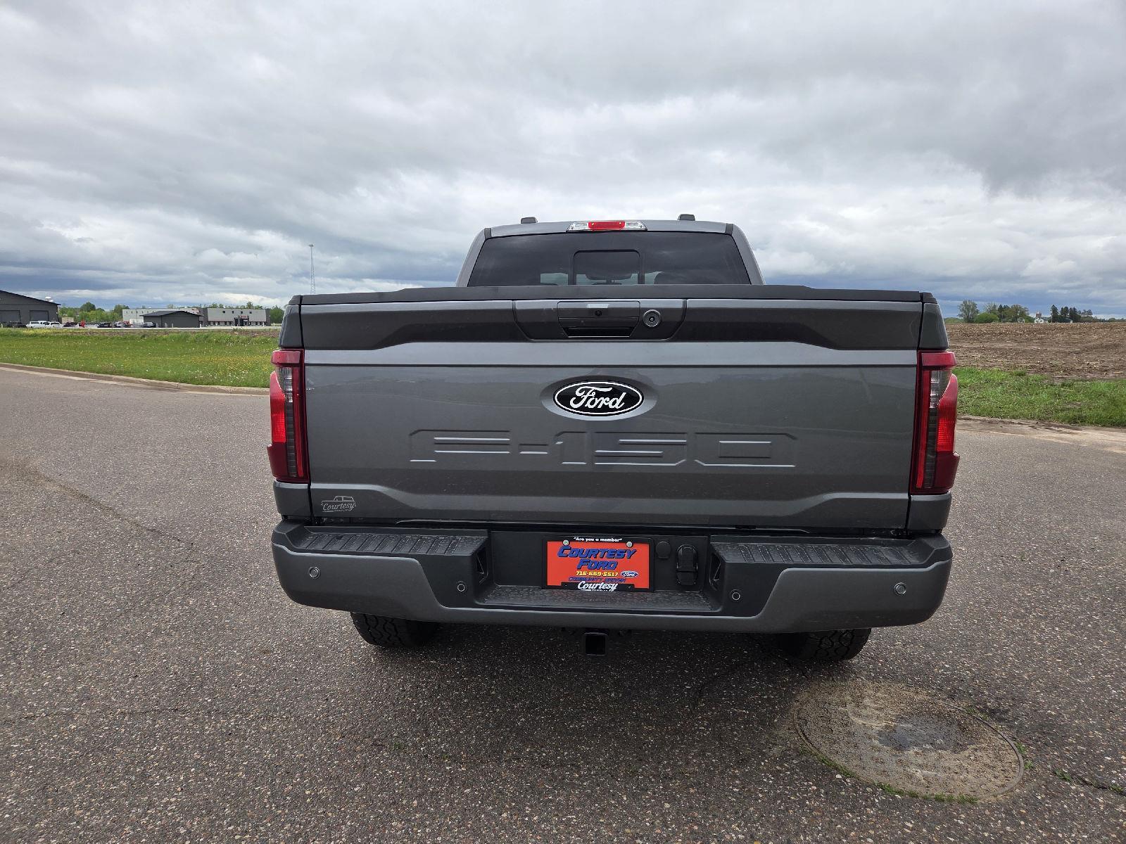 View vehicle photo 7