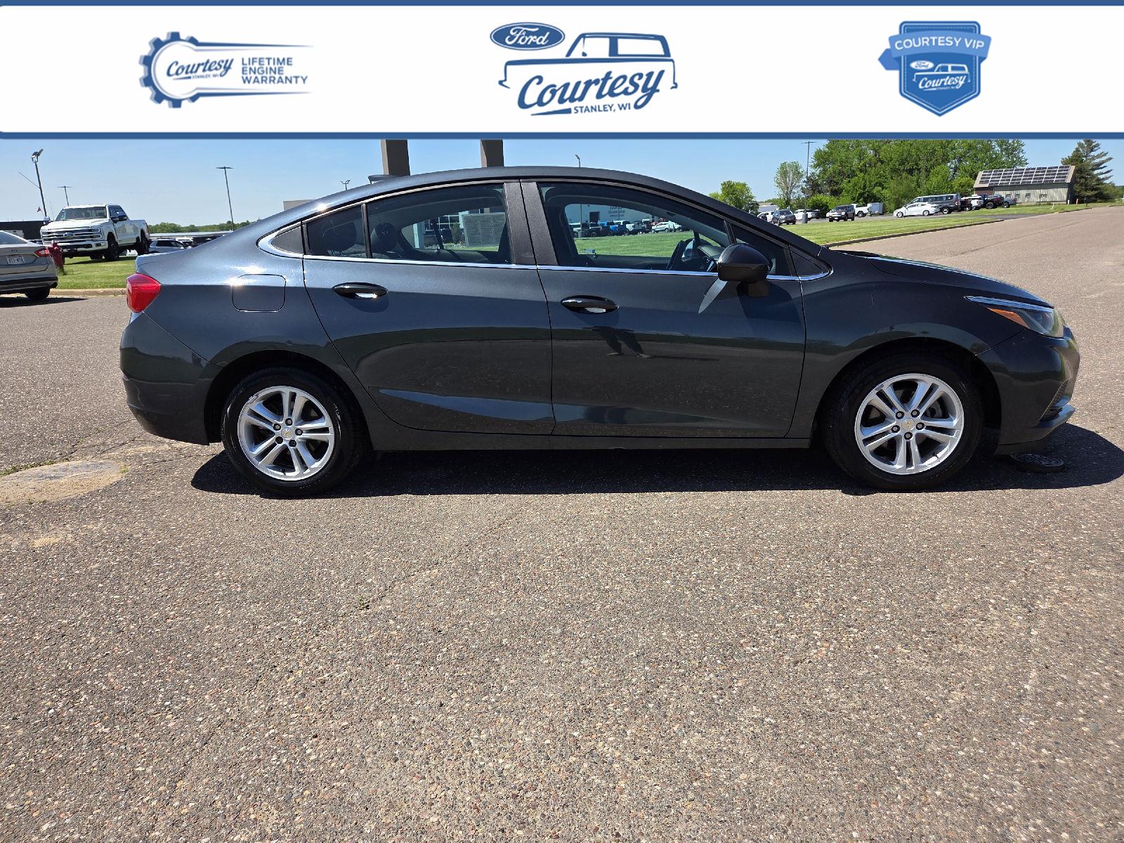 2017 Chevrolet Cruze LT Sedan FWD