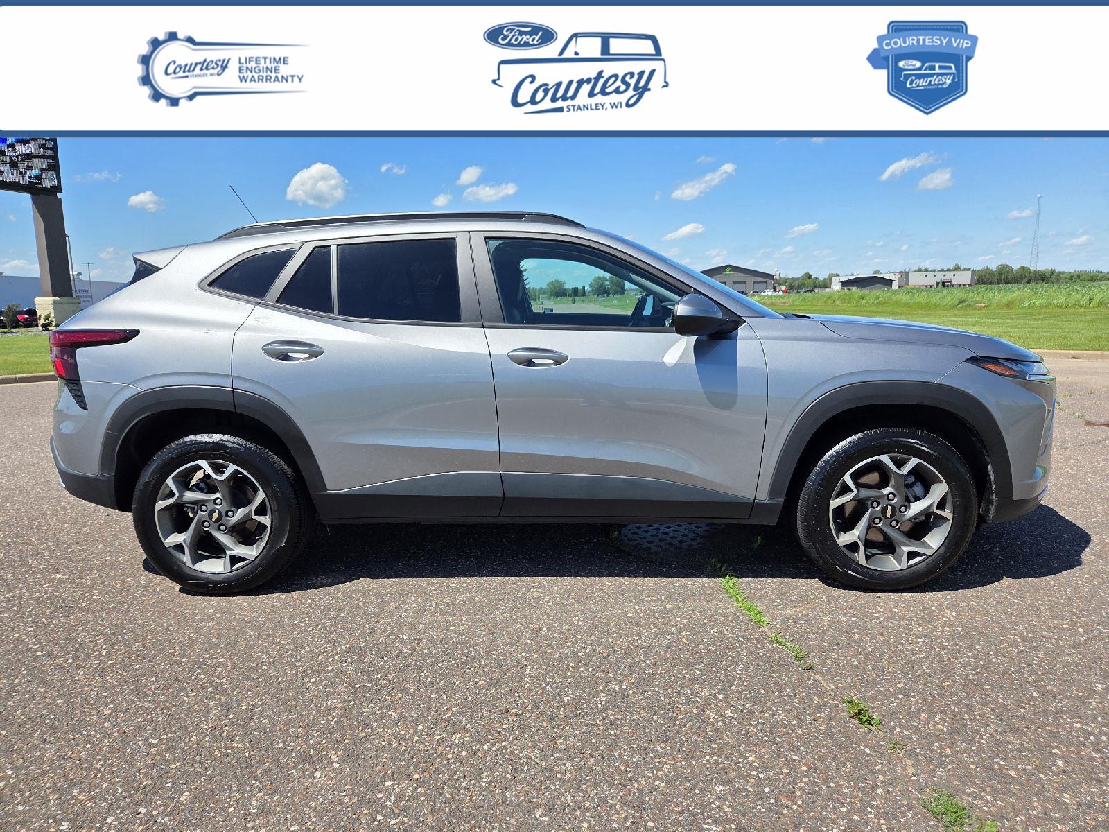 2025 Chevrolet Trax LT FWD