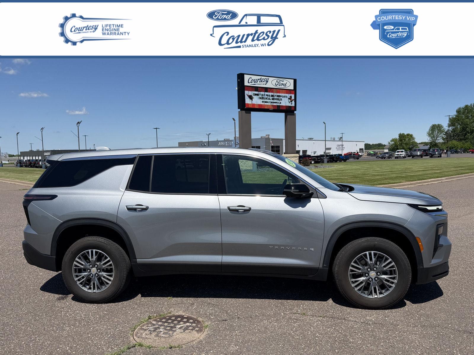  2024 Chevrolet Traverse LS AWD   