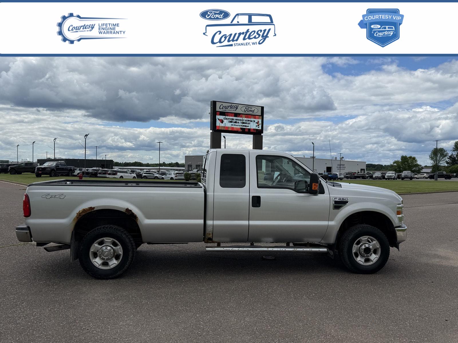 2010 Ford F-250 Super Duty XL SuperCab 4WD