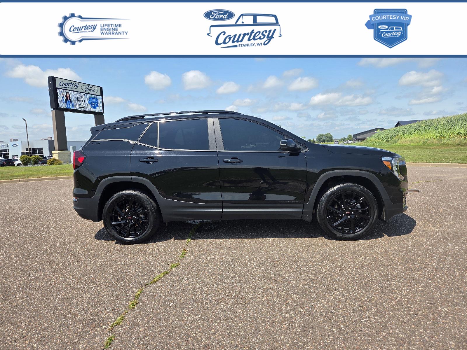  2024 GMC Terrain SLE AWD   