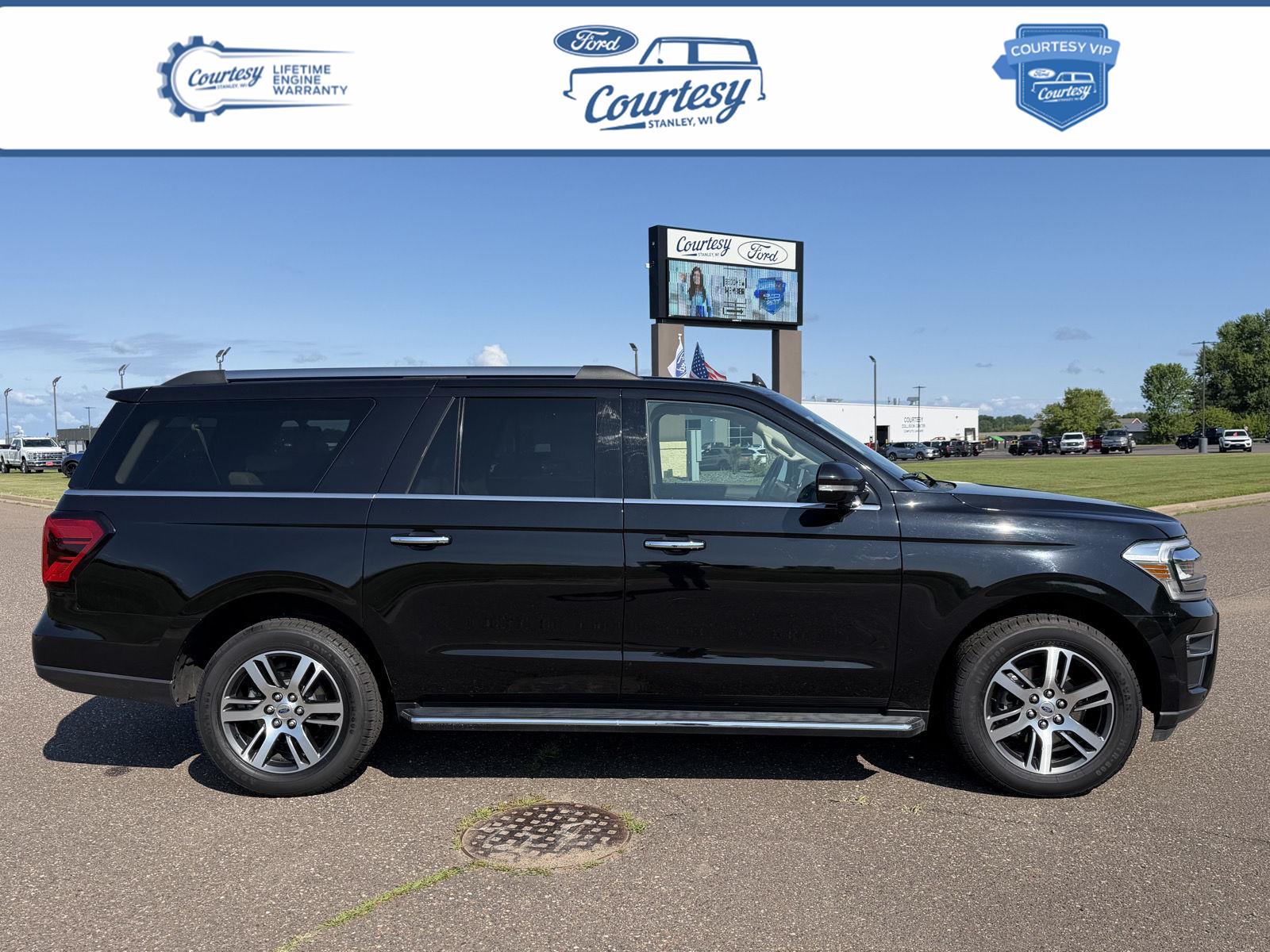 Agate Black Metallic 2022 Ford Expedition SUV / Crossover Four-Wheel Drive Automatic