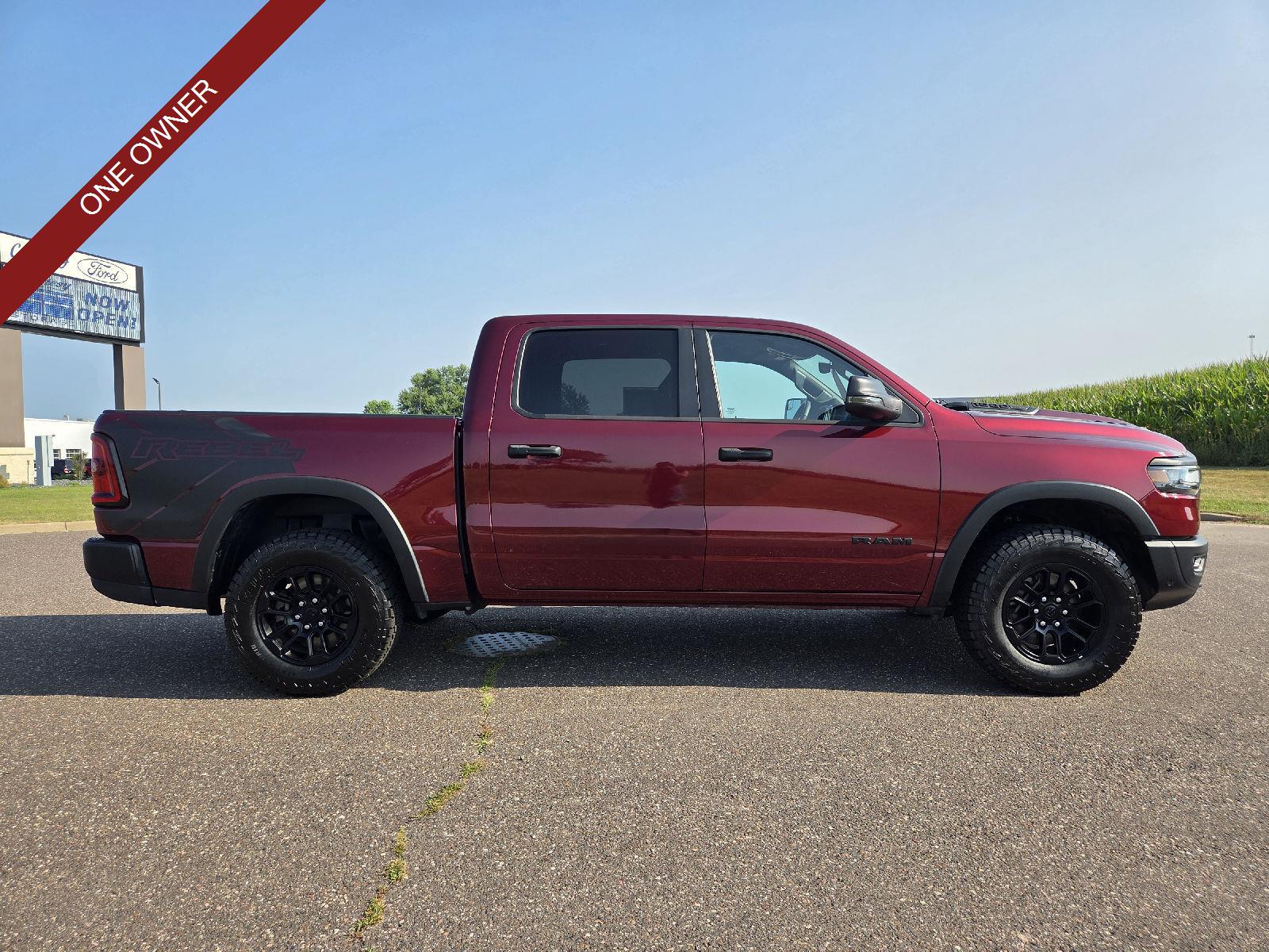 Delmonico Red Pearlcoat 2025 RAM 1500 Pickup Truck Four-Wheel Drive 8-Speed Automatic