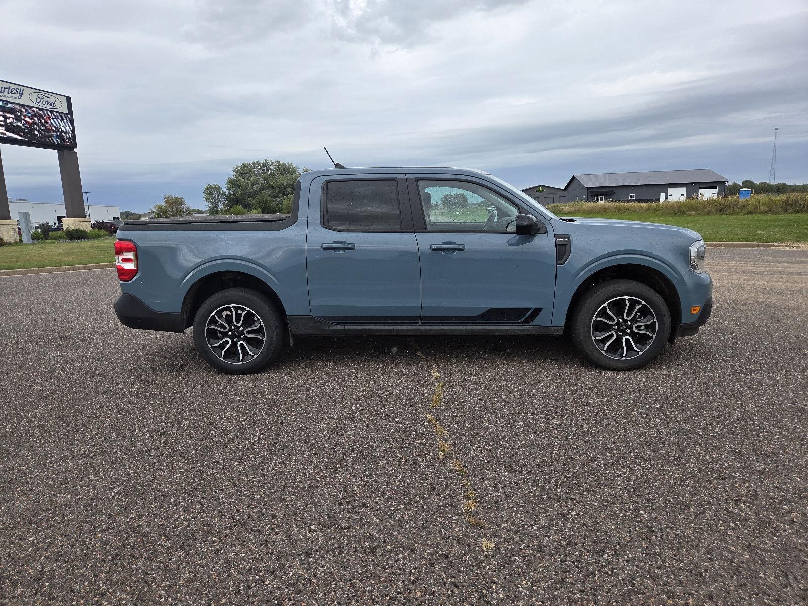  2022 Ford Maverick Lariat SuperCrew FWD   