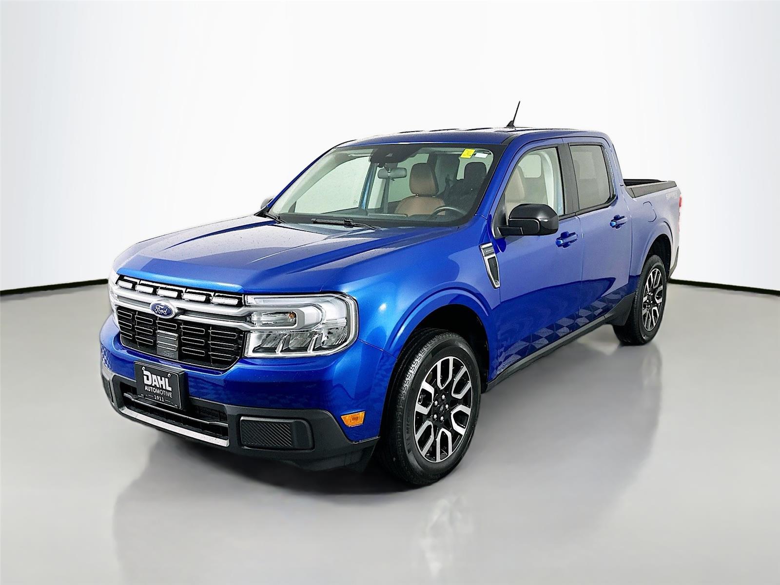 View vehicle photo 4