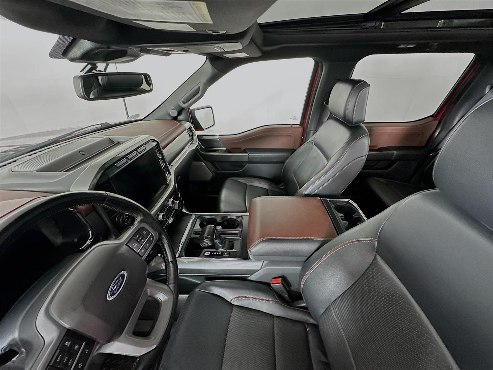 View vehicle photo 5