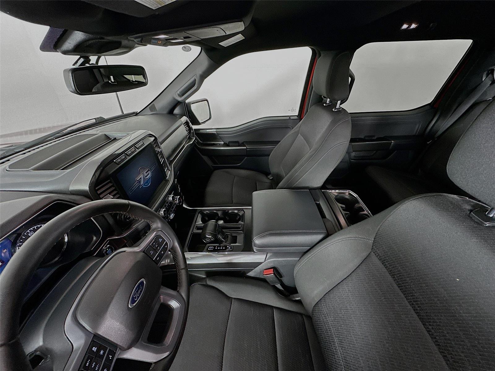 View vehicle photo 5