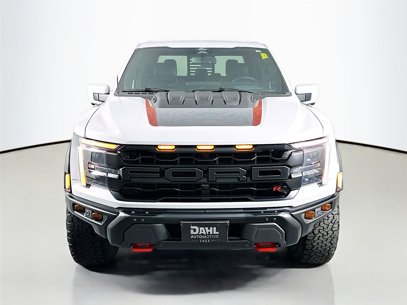 View vehicle photo 3