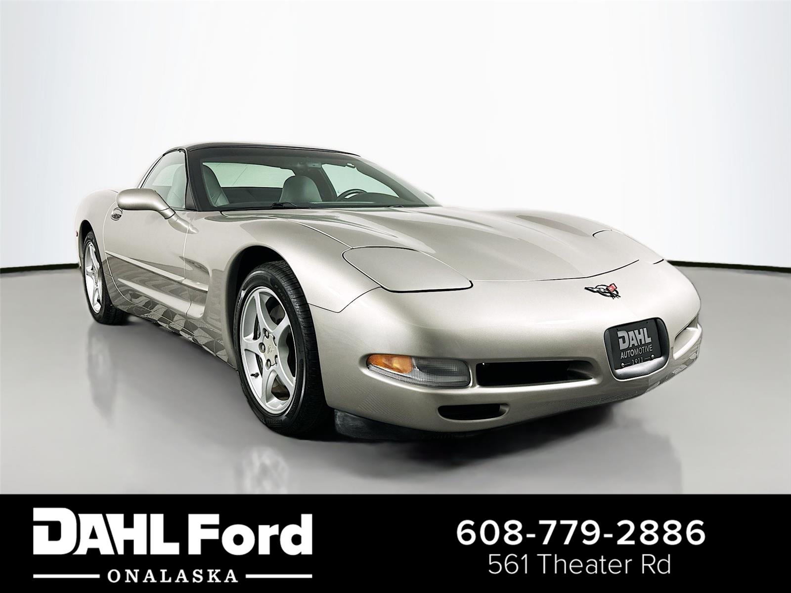 2000 Chevrolet Corvette Coupe RWD