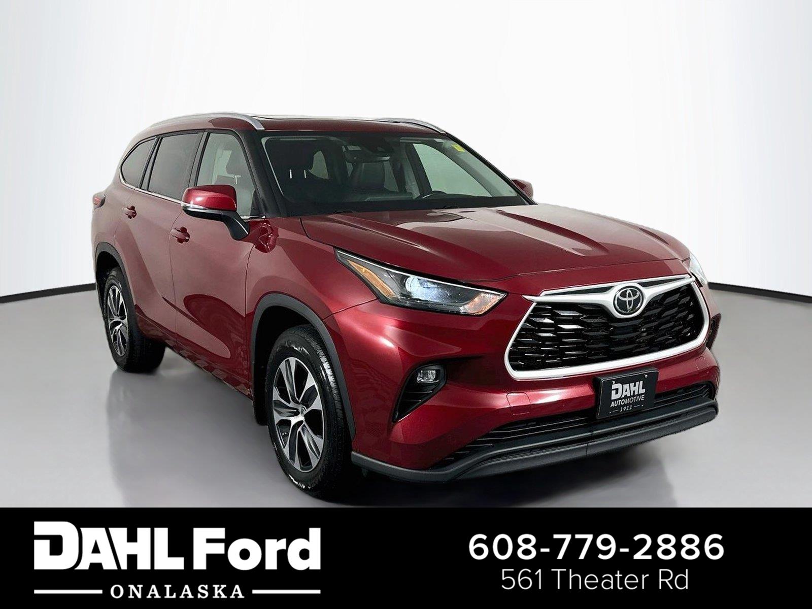  2022 Toyota Highlander XLE AWD   
