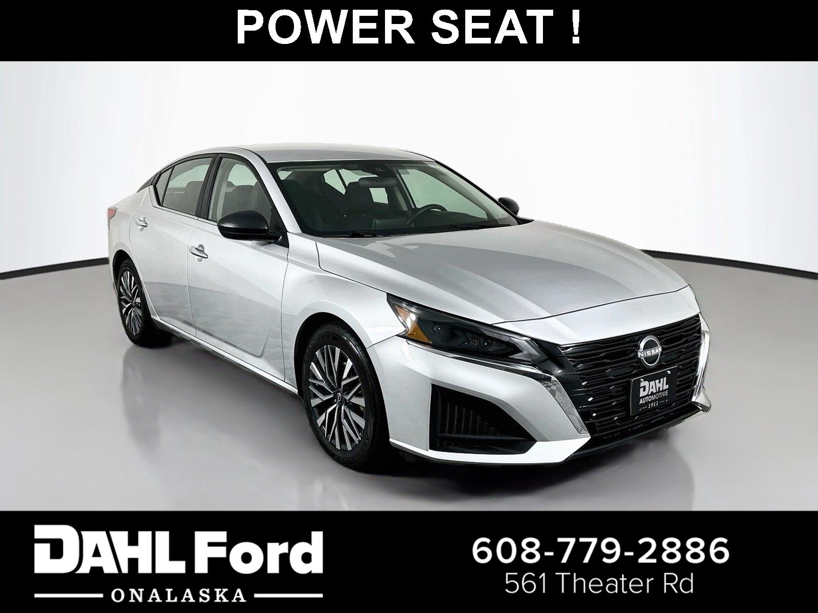 Brilliant Silver Metallic 2025 Nissan Altima Sedan Front-Wheel Drive Continuously Variable Transmission