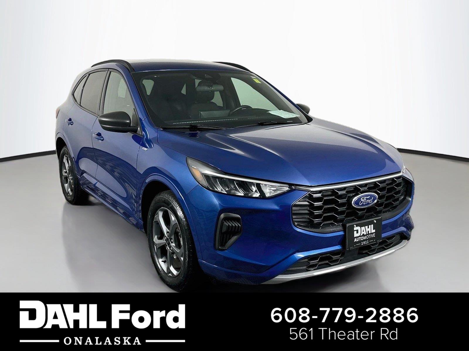  2023 Ford Escape ST-Line AWD   