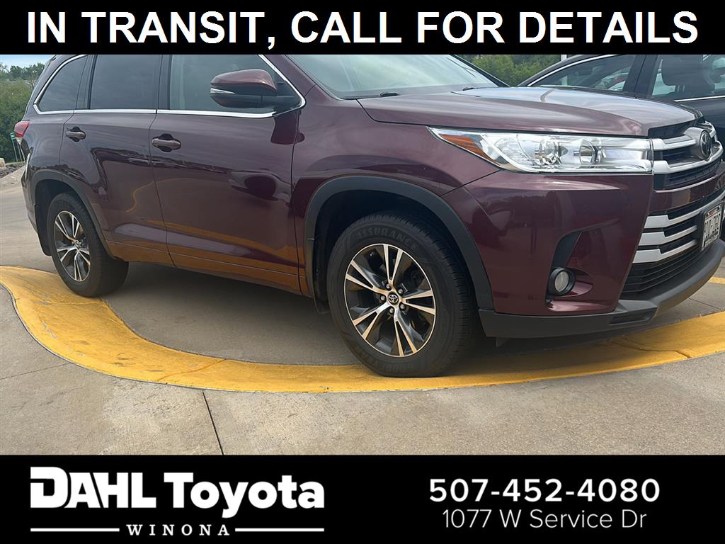 Ooh La La Rouge Mica 2017 Toyota Highlander LE Plus AWD SUV / Crossover All-Wheel Drive Automatic