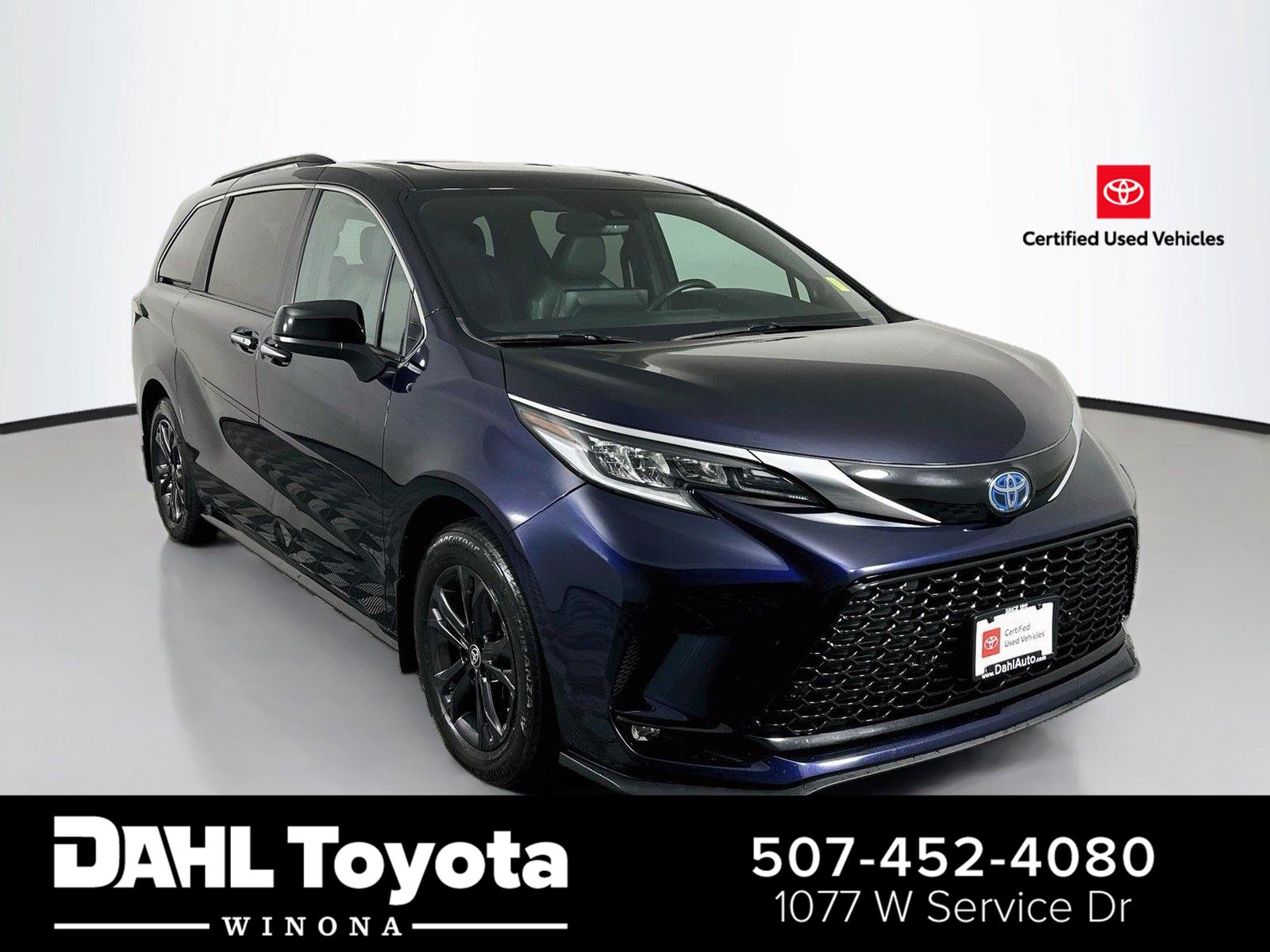  2024 Toyota Sienna XSE 7-Passenger AWD   