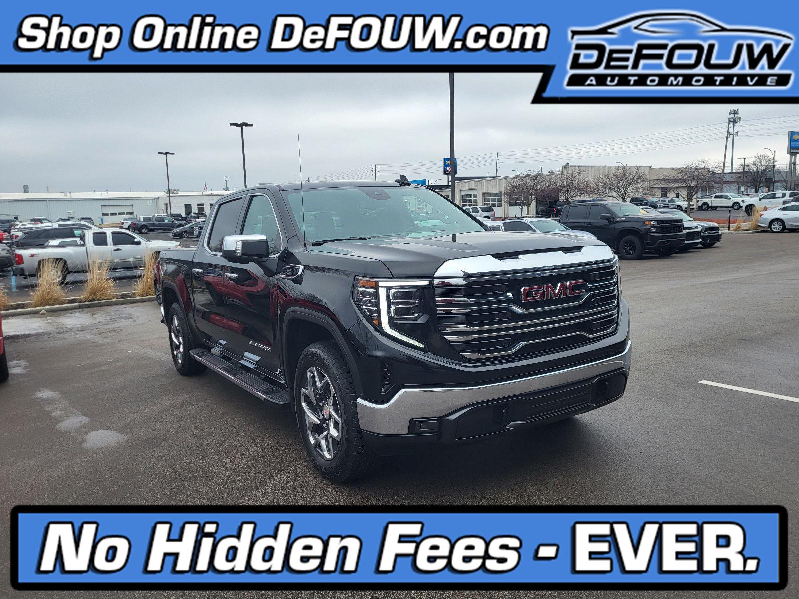 2023 GMC Sierra 1500 SLT Crew Cab 4WD