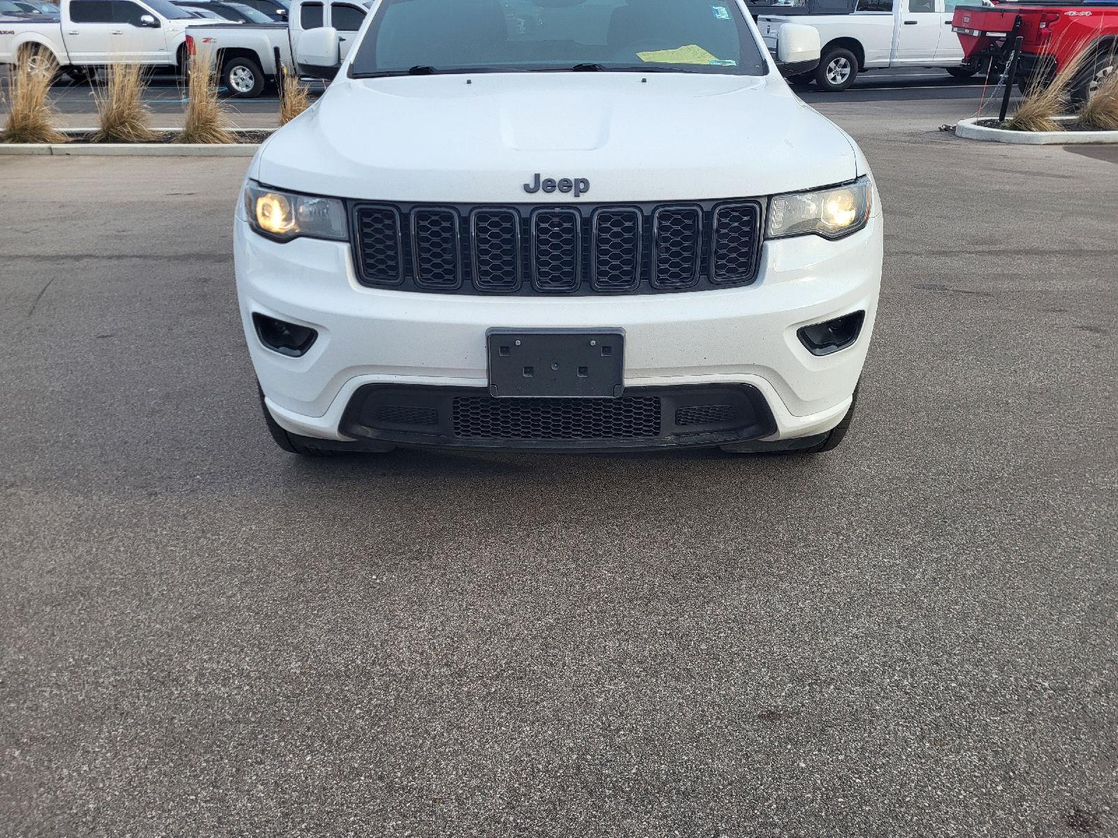 2020 Jeep Grand Cherokee Altitude 4WD