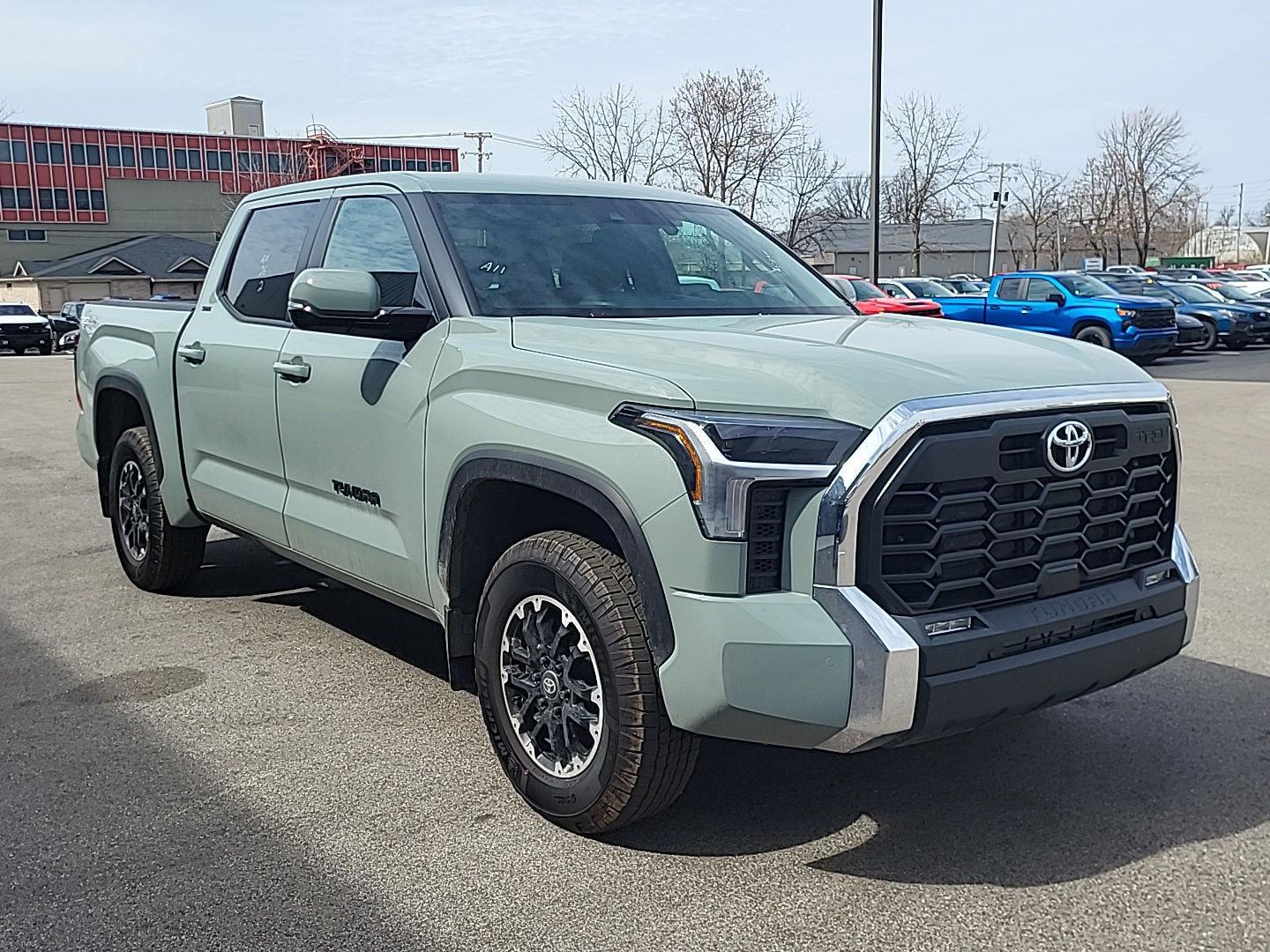 2026 Toyota Tundra SR5 CrewMax Cab 4WD