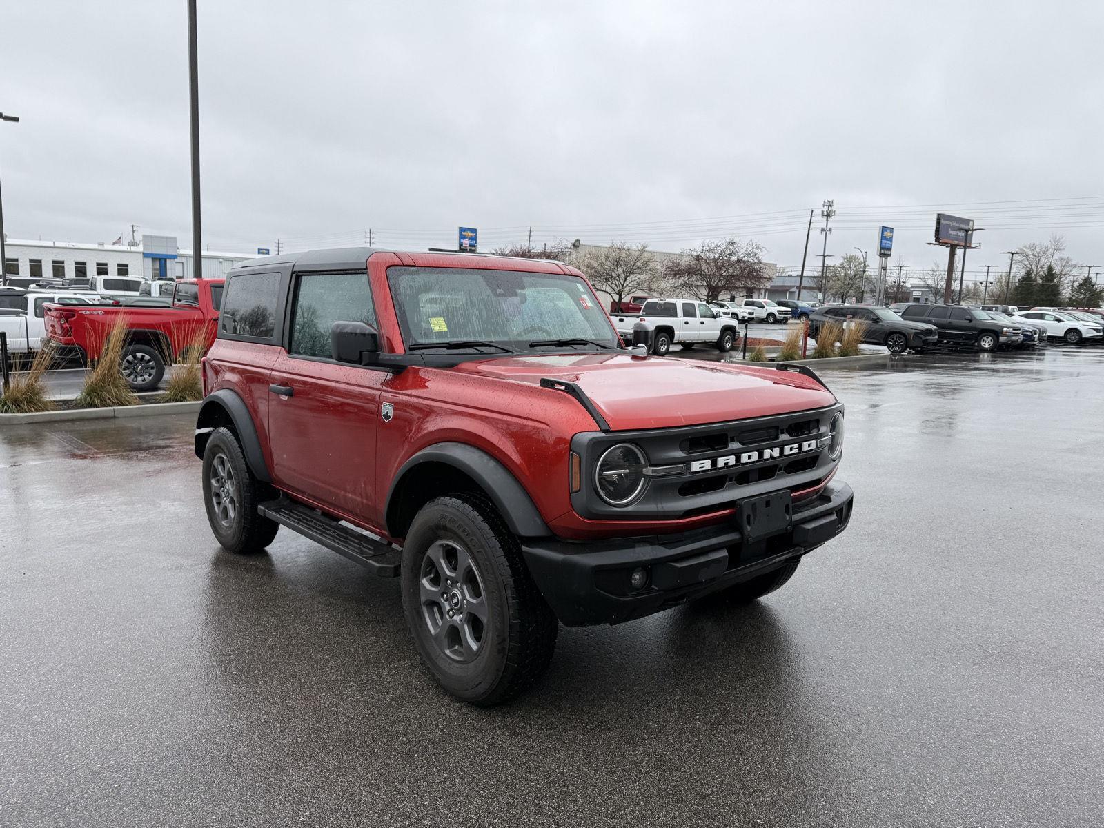 Hot Pepper Red Tinted Clearcoat 2023 Ford Bronco Big Bend 2-Door 4WD SUV / Crossover Four-Wheel Drive Automatic