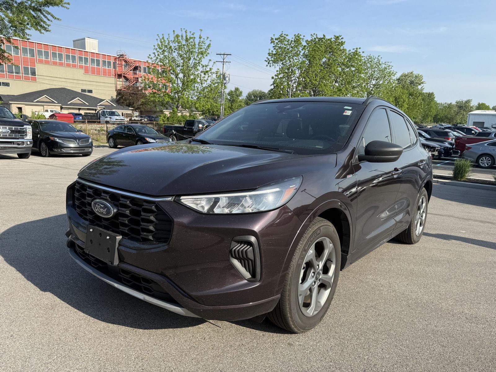 View vehicle photo 7