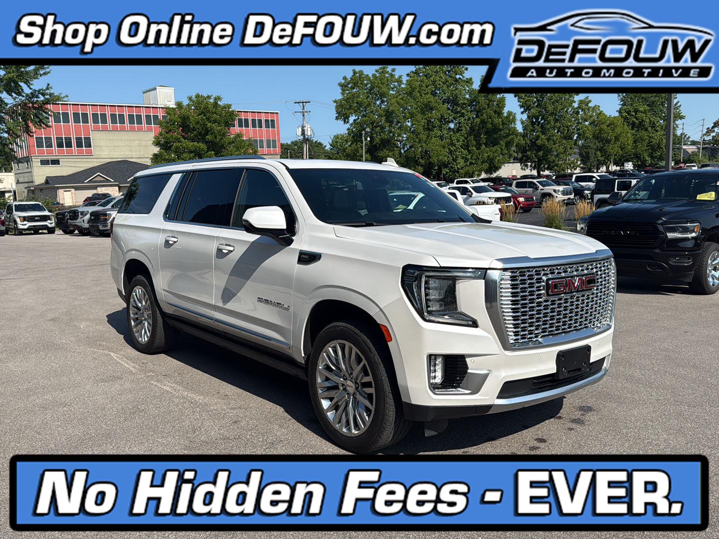 White Frost Tricoat 2023 GMC Yukon XL SUV / Crossover Four-Wheel Drive Automatic