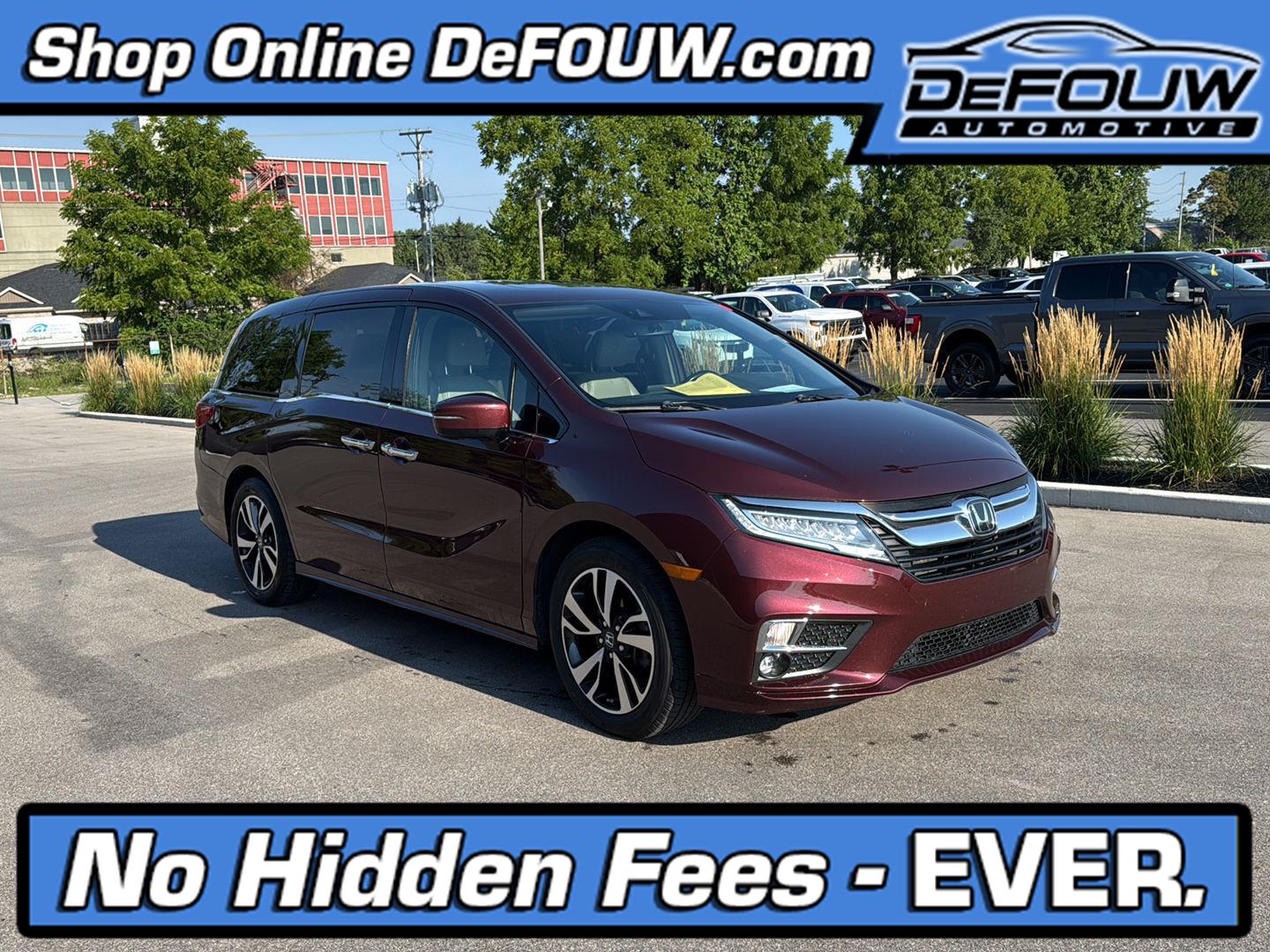 Red (Deep Scarlet Pearl) 2018 Honda Odyssey Minivan Front-Wheel Drive Automatic
