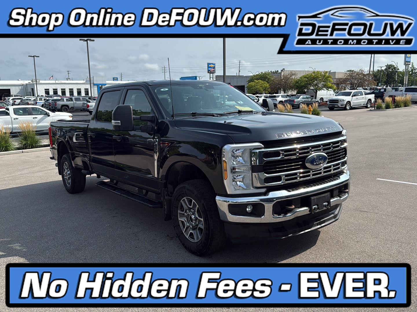  2025 Ford F-250 Super Duty XLT Crew Cab 4WD   