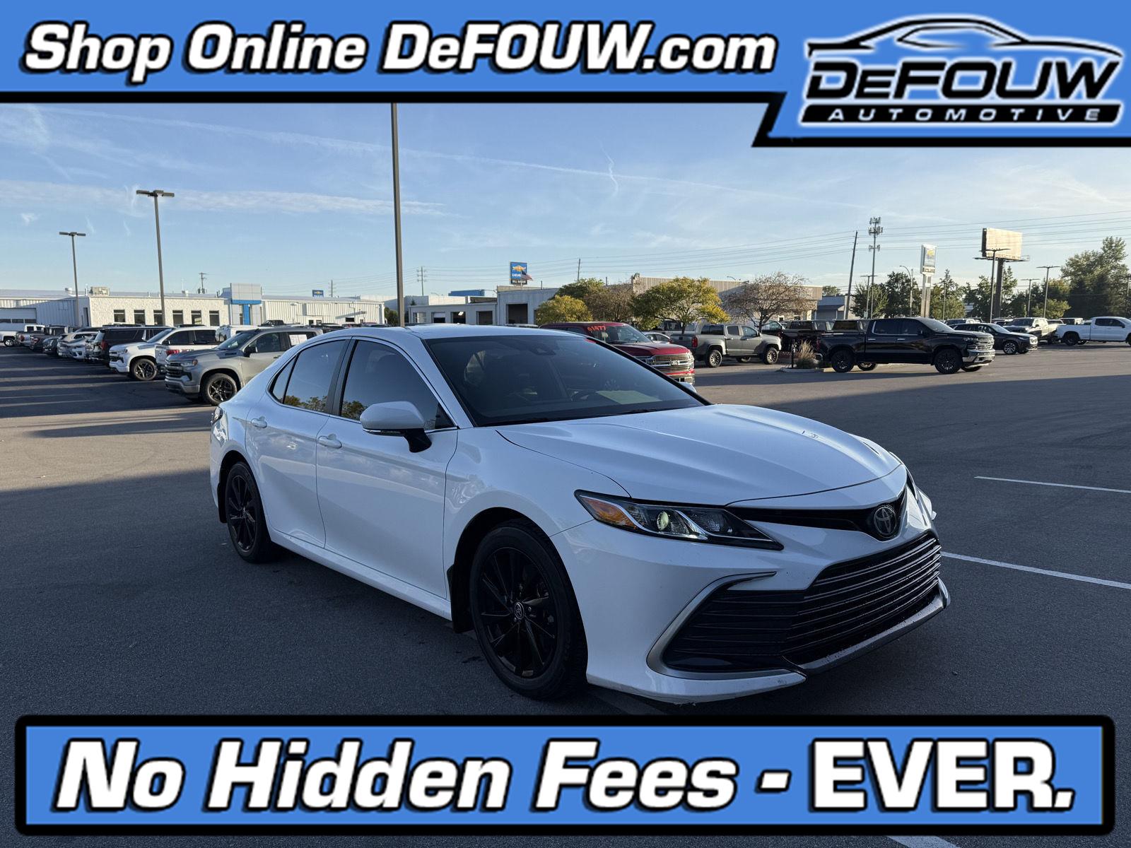 Super White 2021 Toyota Camry Sedan Front-Wheel Drive Automatic