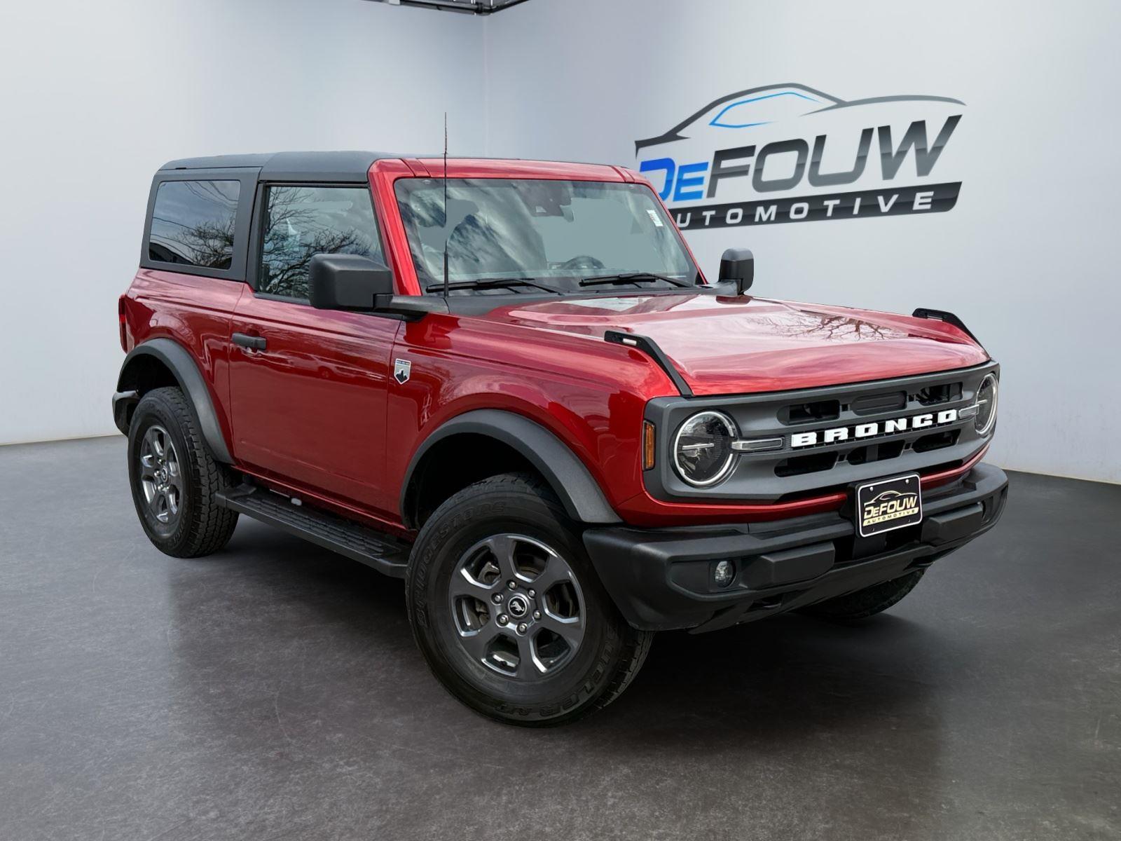 Hot Pepper Red Tinted Clearcoat 2023 Ford Bronco Big Bend 2-Door 4WD SUV / Crossover Four-Wheel Drive Automatic