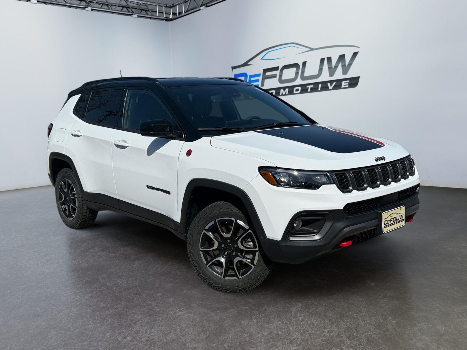 Bright White Clearcoat 2025 Jeep Compass Trailhawk 4WD SUV / Crossover Four-Wheel Drive 8-Speed Automatic