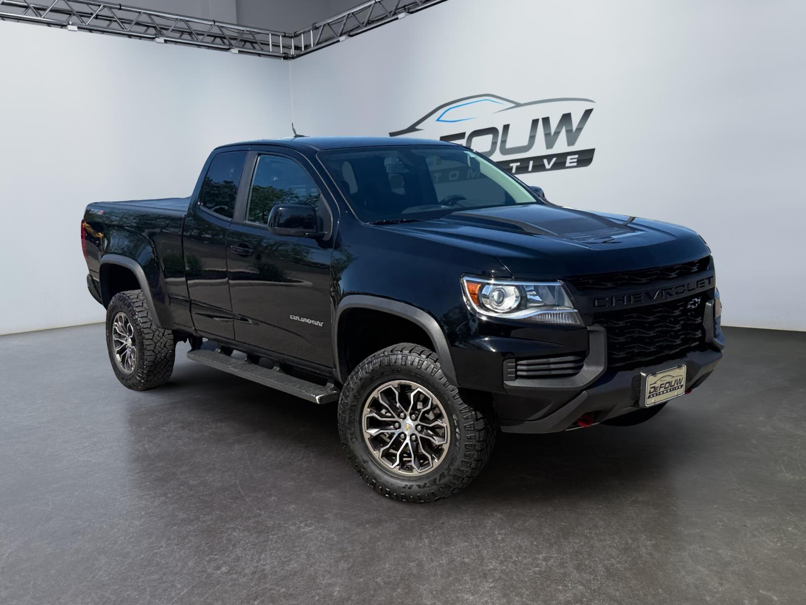 Black 2022 Chevrolet Colorado ZR2 Extended Cab 4WD Pickup Truck Four-Wheel Drive 8-Speed Automatic