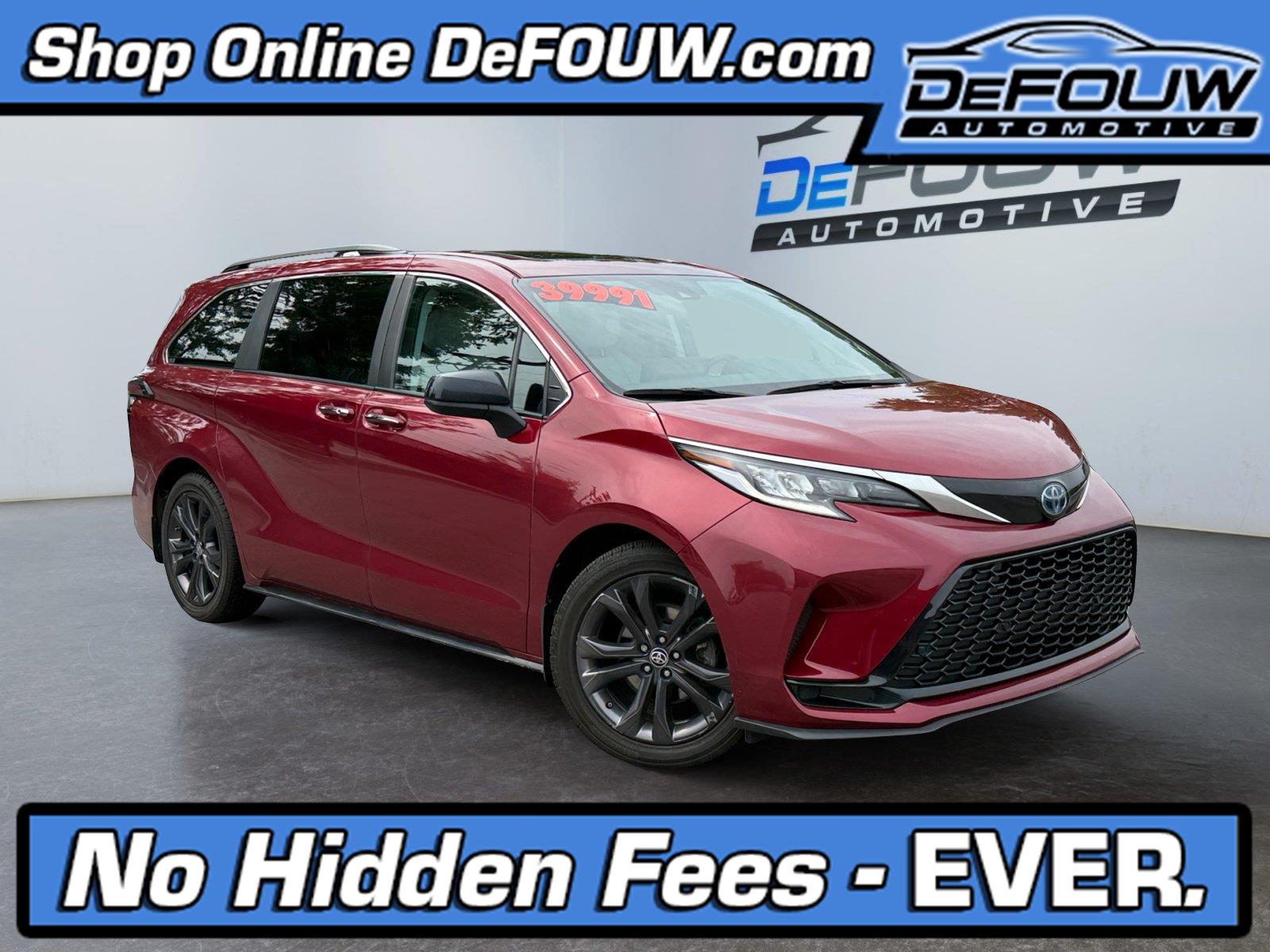  2022 Toyota Sienna XSE 7-Passenger FWD   