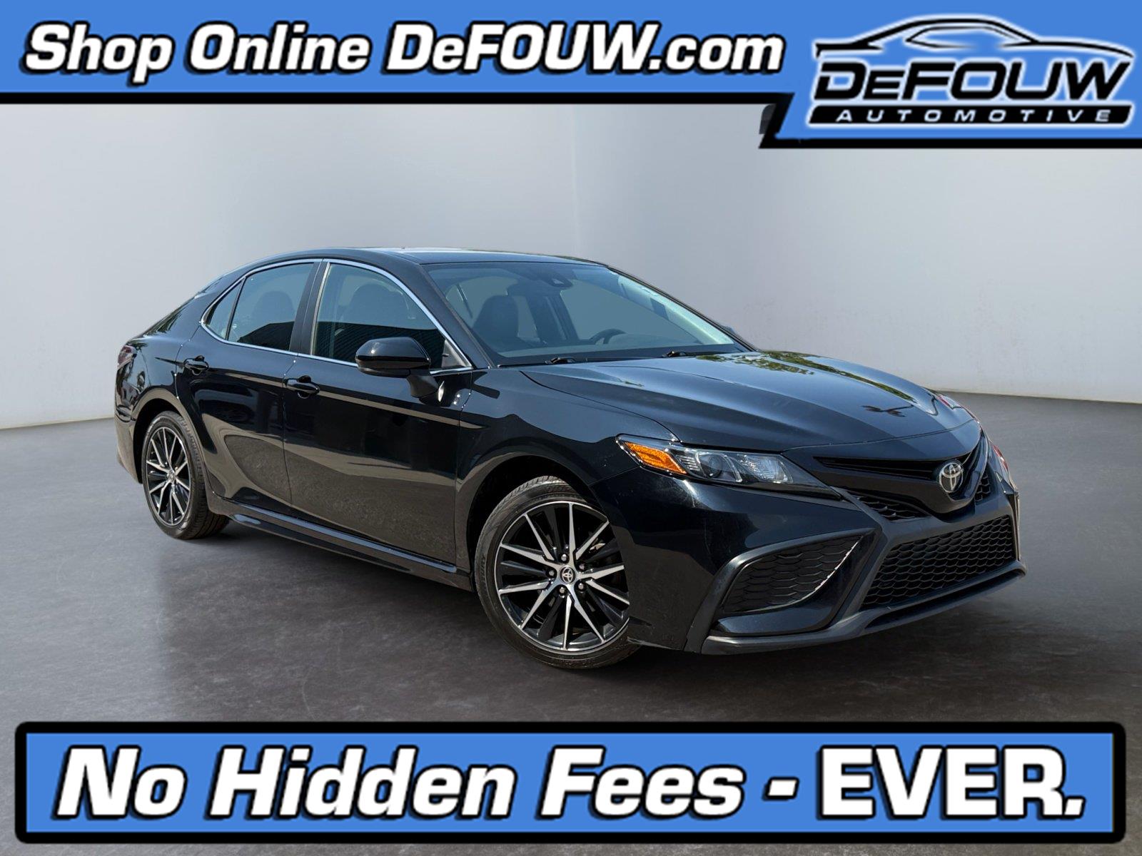 Midnight Black Metallic 2021 Toyota Camry Sedan Front-Wheel Drive 8-Speed Automatic