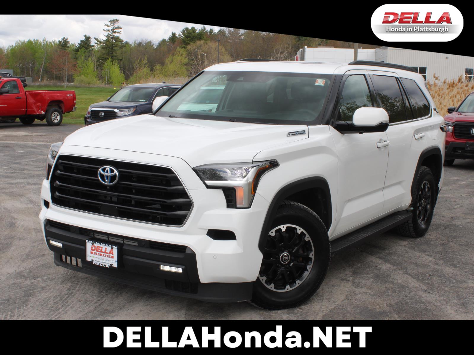 2023 Toyota Sequoia SR5 4WD