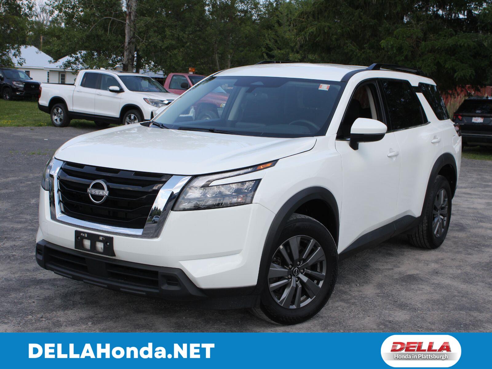 Glacier White 2025 Nissan Pathfinder SUV / Crossover All-Wheel Drive Automatic