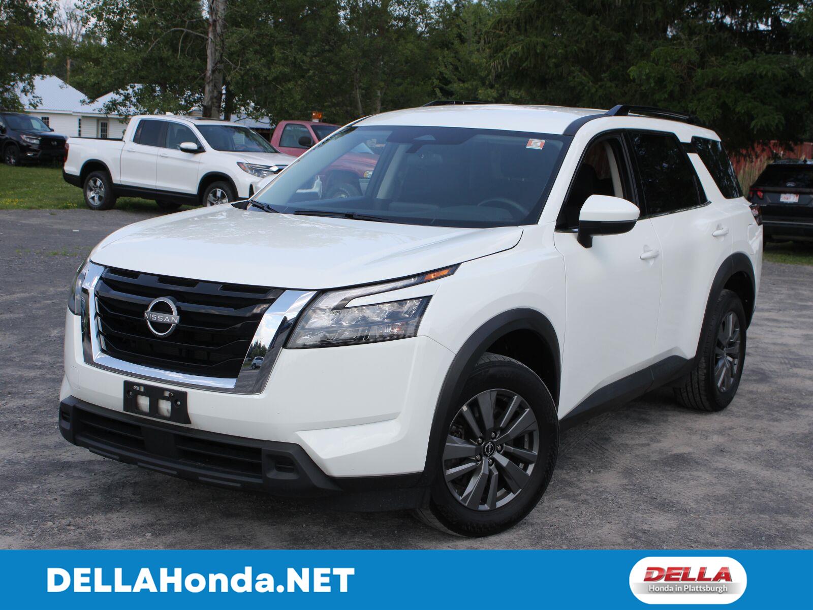 Glacier White 2025 Nissan Pathfinder SUV / Crossover All-Wheel Drive Automatic
