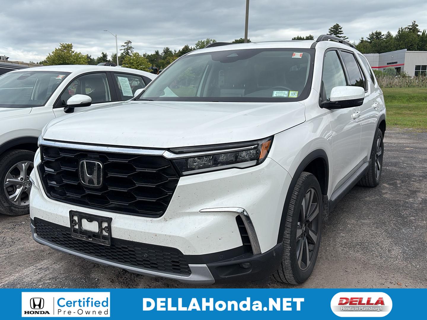  2024 Honda Pilot Touring AWD   