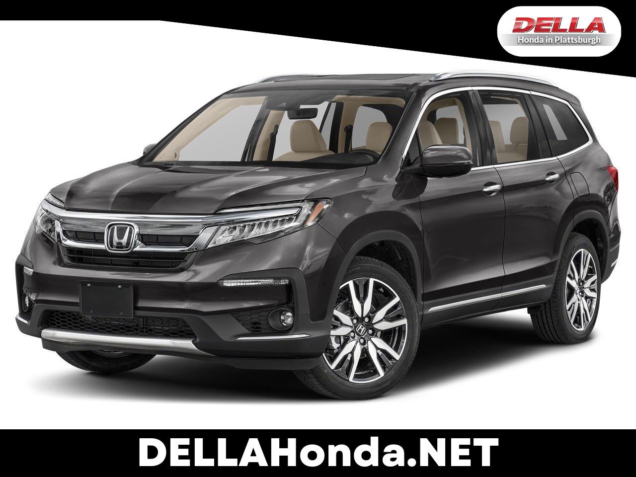  2022 Honda Pilot Touring AWD with Rear Captain's Chairs   