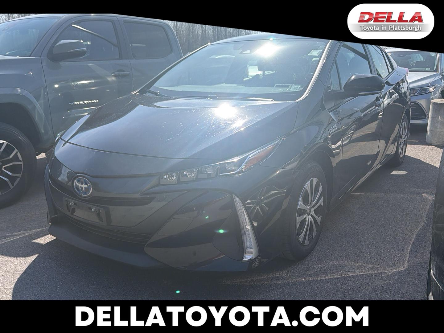 Midnight Black Metallic 2021 Toyota Prius Prime LE FWD Hatchback Front-Wheel Drive Continuously Variable Transmission