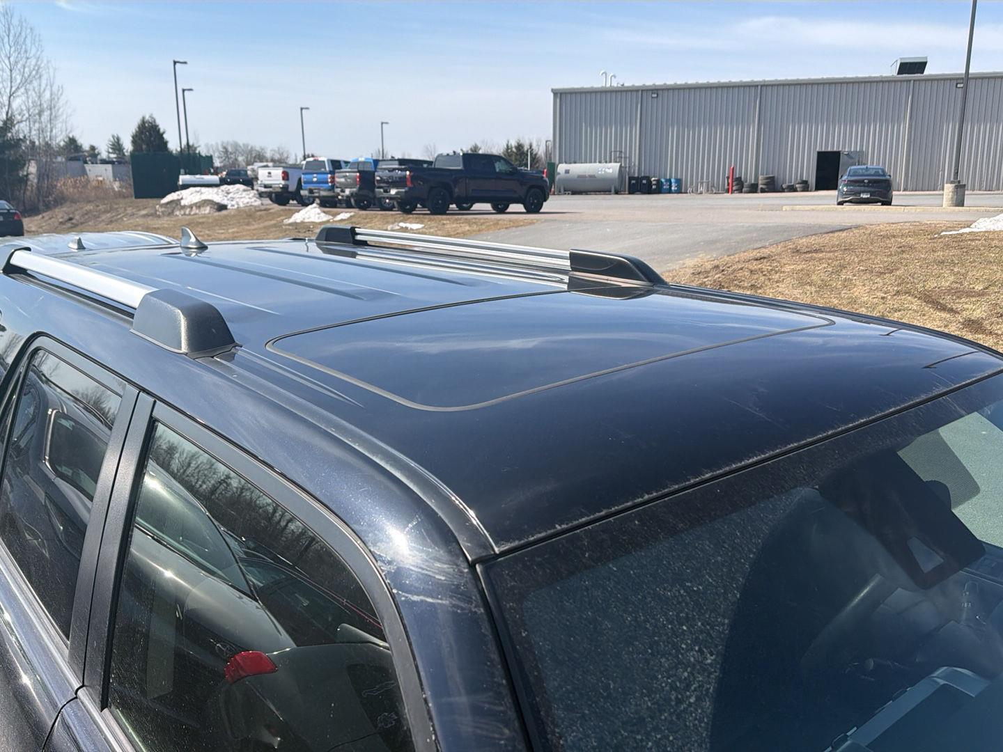 View vehicle photo 7